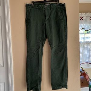 Men’s green pants